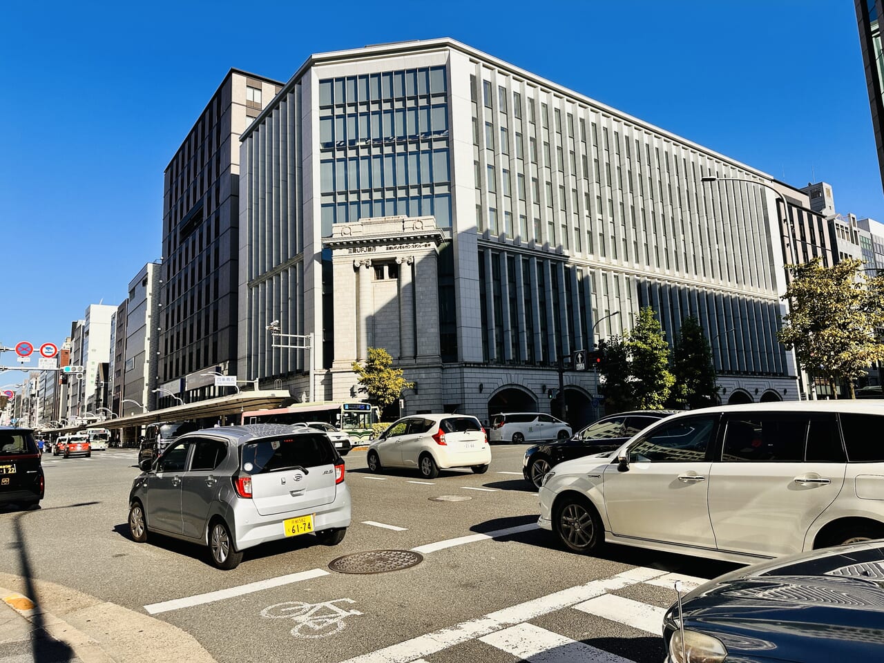 まだ死にそうなほど暑い